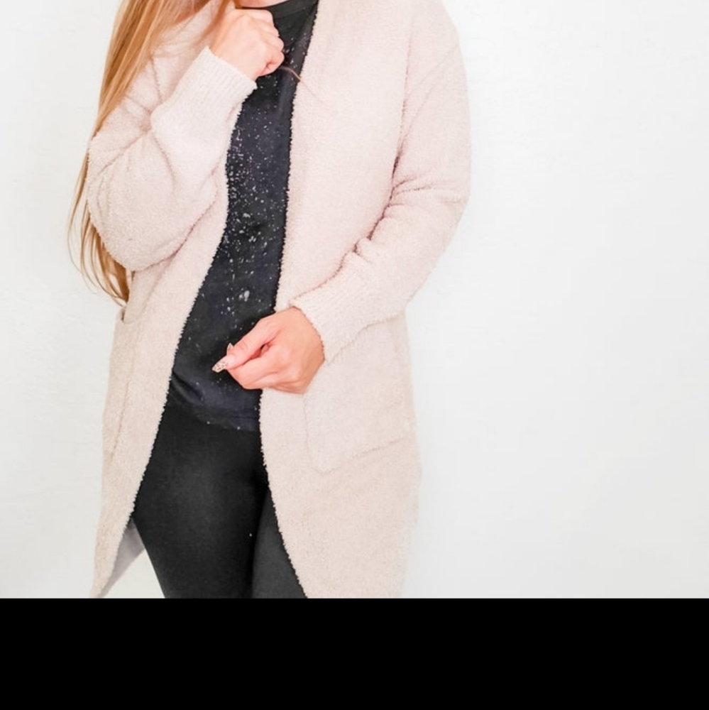 1X NWT Entro Cream Cardigan
